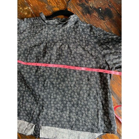 LoveShackFancy Black Cream Floral Button Mock Neck Blouse Size Medium - Picture 8 of 9